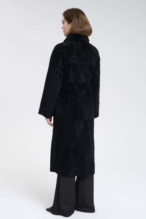 дубленка из овчины по цене 66360 руб вид справа