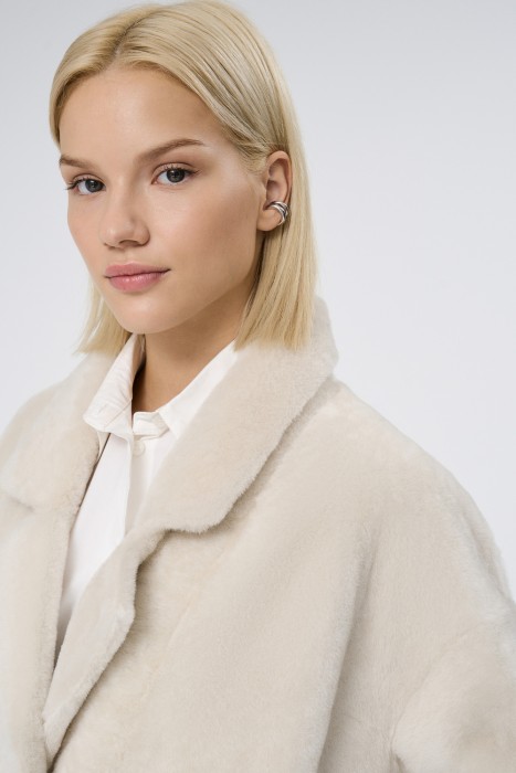 дубленка из овчины из россии вид сбоку