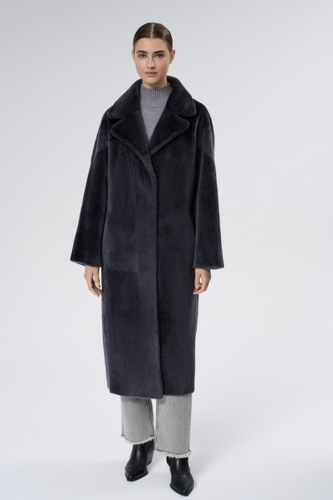 дубленка из овчины от бренда снежная королева вид слева