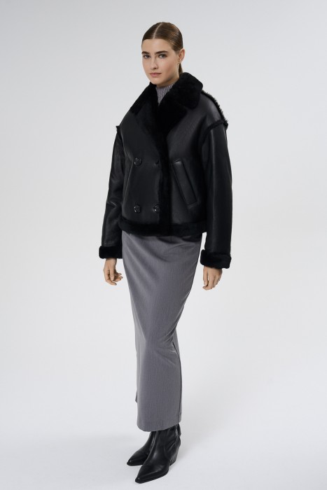 дубленка из овчины от бренда снежная королева вид слева