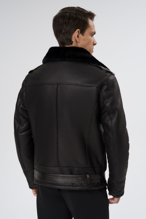 дубленка из овчины по цене 20210 руб вид справа