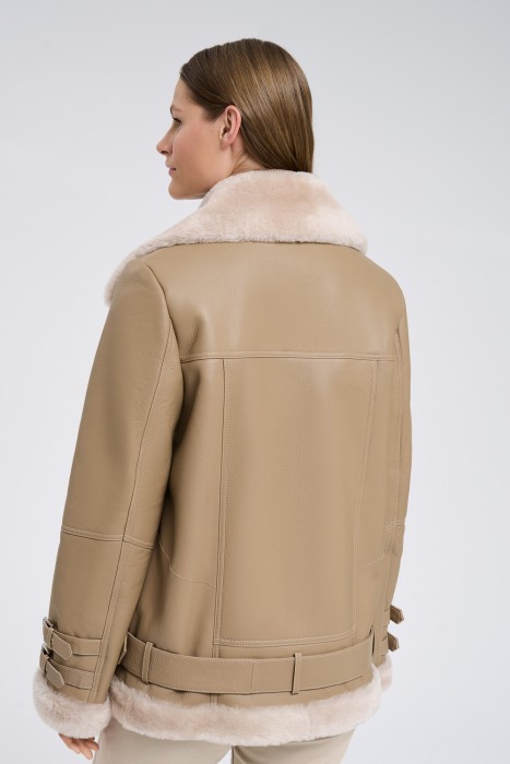 дубленка из овчины по цене 27730 руб вид справа