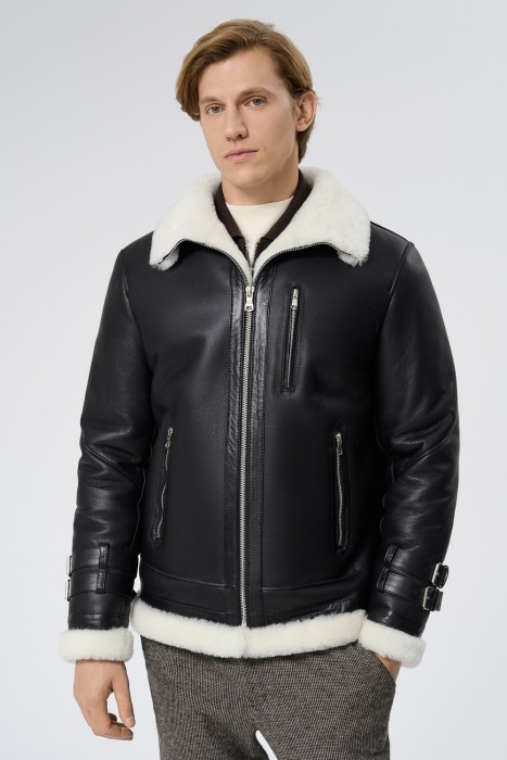 дубленка из овчины от бренда снежная королева вид слева