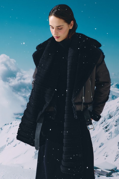 дубленка из овчины от бренда снежная королева вид слева