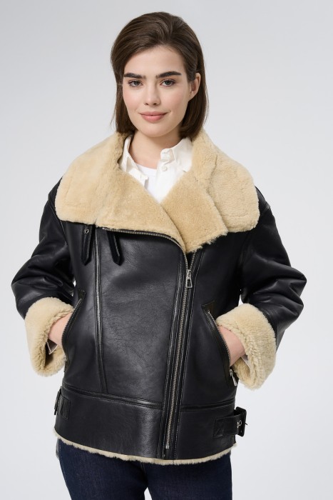 дубленка из овчины от бренда снежная королева вид слева