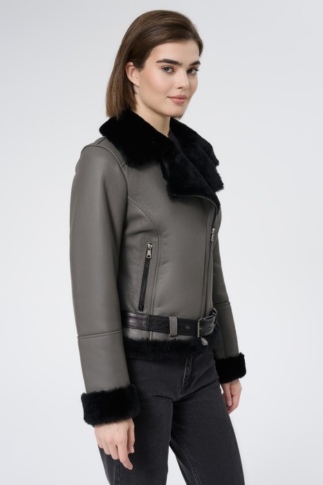 Товар с артикулом 749292003 вид сзади