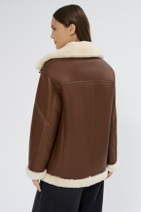 дубленка из овчины по цене 27730 руб вид справа