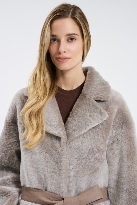 дубленка из овчины из россии вид сбоку