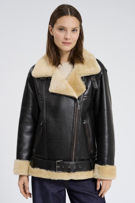 дубленка из овчины от бренда снежная королева вид слева