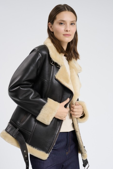 Товар с артикулом 739809003 вид сзади