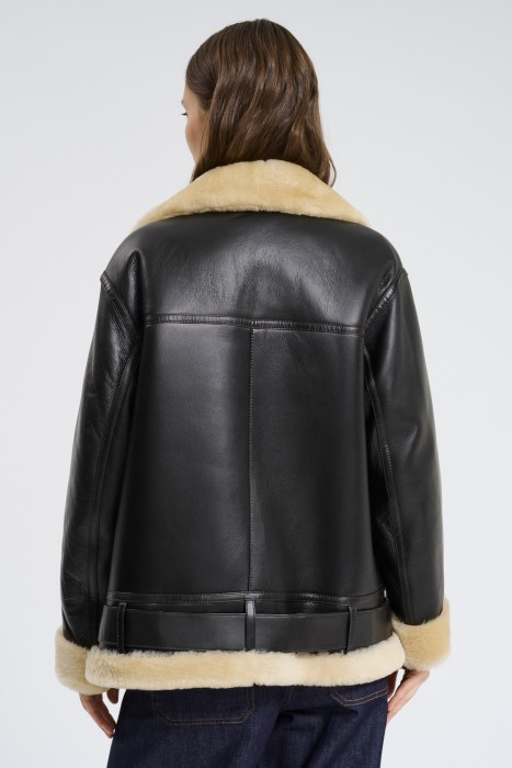 дубленка из овчины по цене 36490 руб вид справа