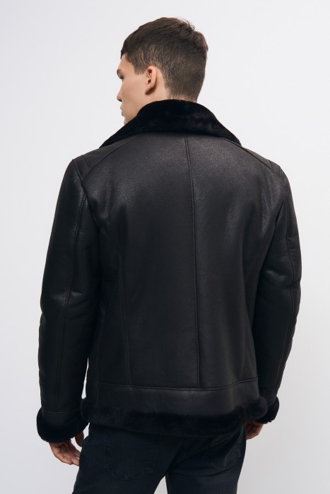 дубленка из овчины по цене 21840 руб вид справа