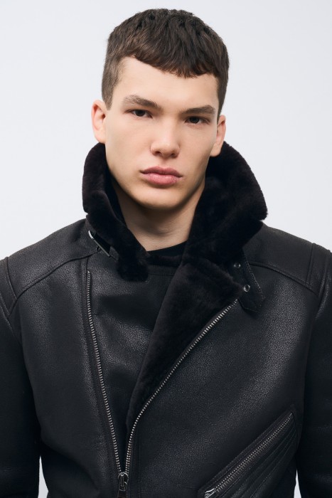 дубленка из овчины из россии вид сбоку