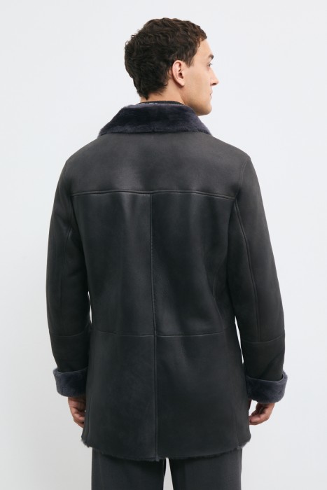 дубленка из овчины по цене 32360 руб вид справа