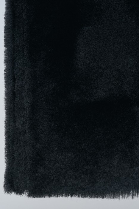 дубленка из овчины от бренда снежная королева вид слева