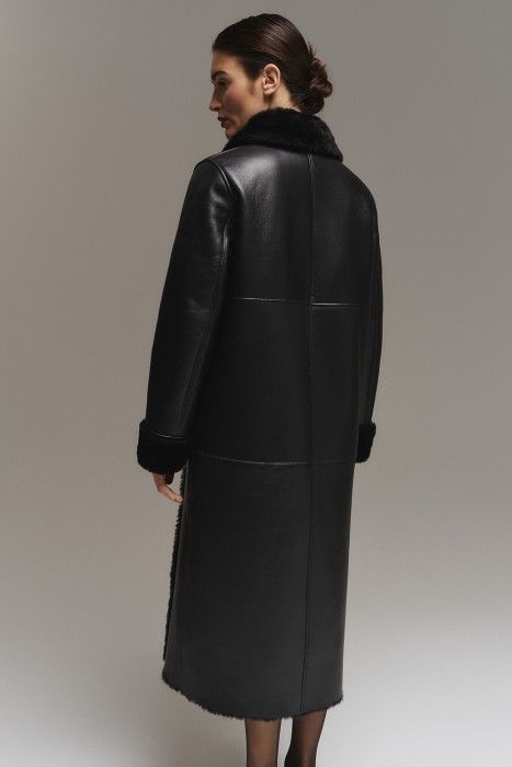 дубленка из овчины по цене 38980 руб вид справа