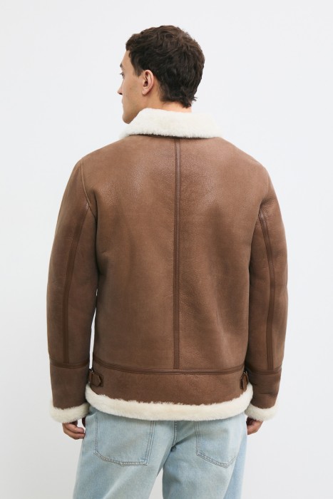 дубленка из овчины по цене 31550 руб вид справа