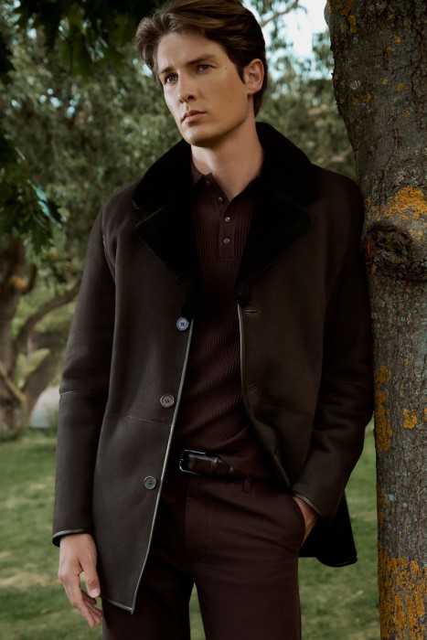 дубленка из овчины от бренда снежная королева вид слева