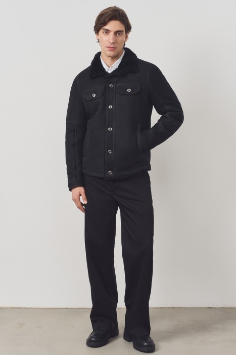 дубленка из овчины от бренда снежная королева вид слева