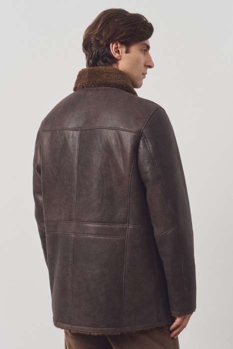 дубленка из овчины от бренда снежная королева вид слева