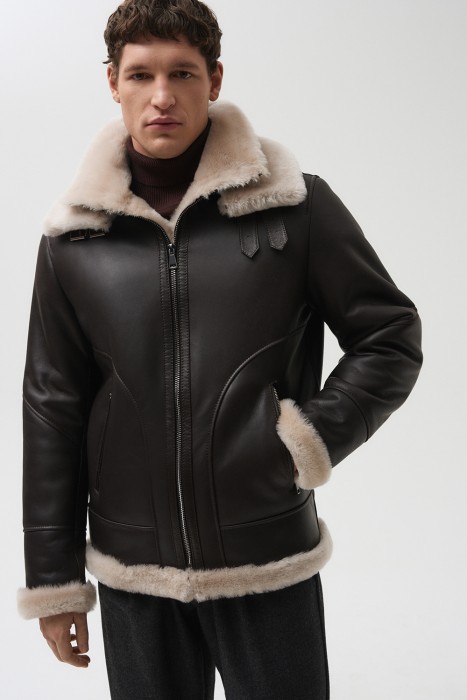 дубленка из овчины от бренда снежная королева вид слева