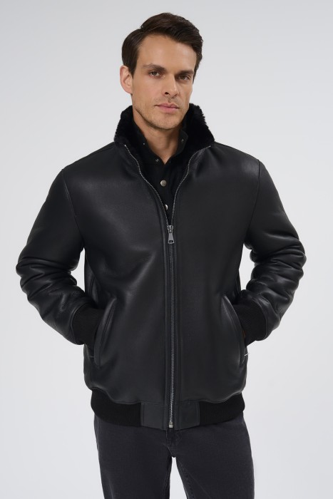 дубленка из овчины от бренда снежная королева вид слева