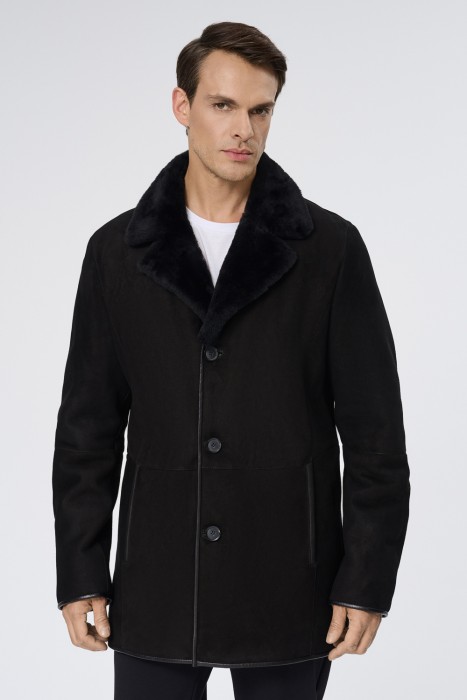 дубленка из овчины от бренда снежная королева вид слева