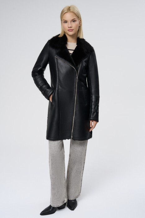 дубленка из овчины от бренда снежная королева вид слева