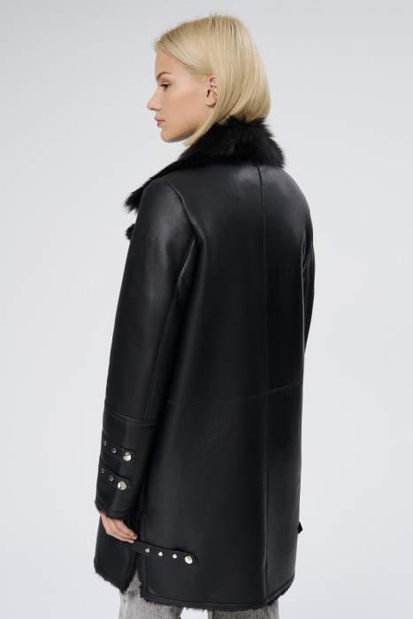 дубленка из овчины по цене 25070 руб вид справа