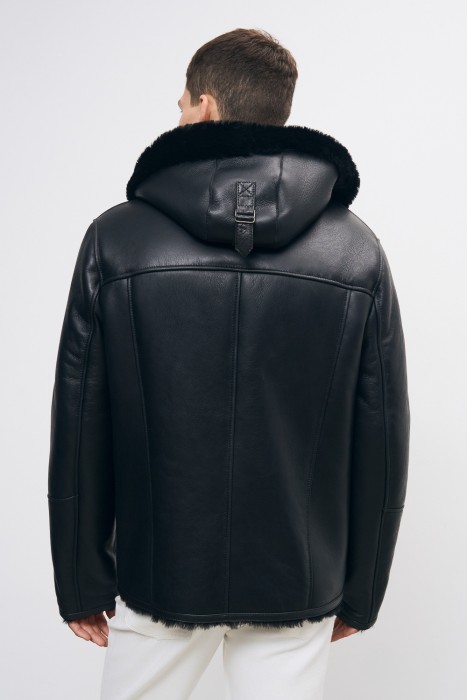 дубленка из овчины по цене 27090 руб вид справа