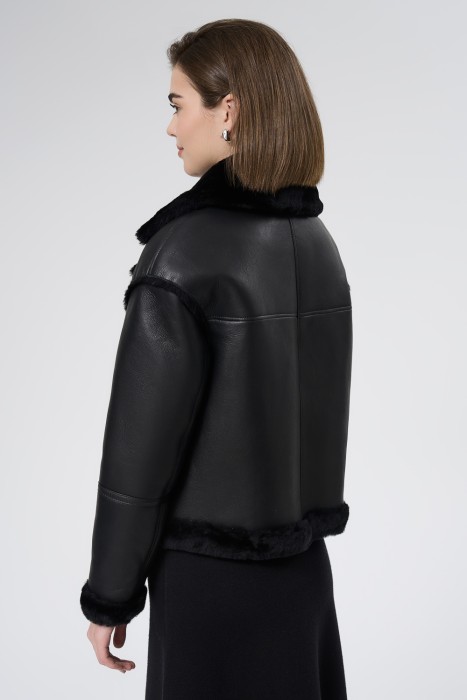 дубленка из овчины по цене 20320 руб вид справа