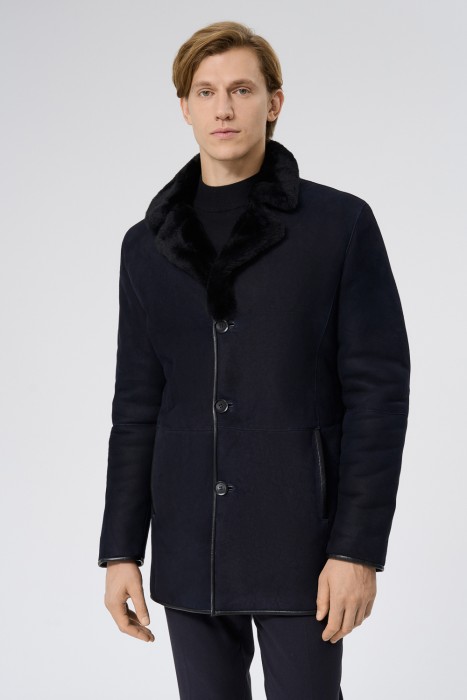 дубленка из овчины от бренда снежная королева вид слева