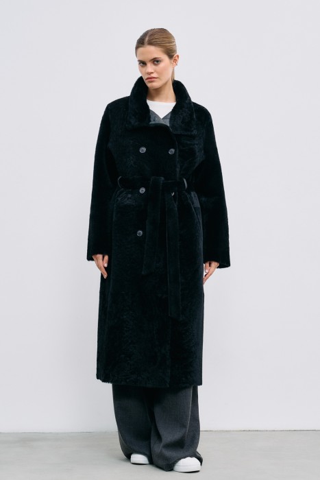 дубленка из овчины от бренда снежная королева вид слева