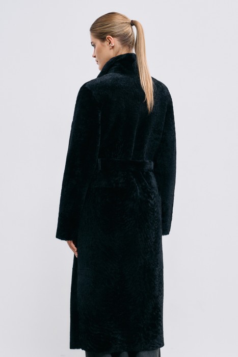 дубленка из овчины по цене 62780 руб вид справа