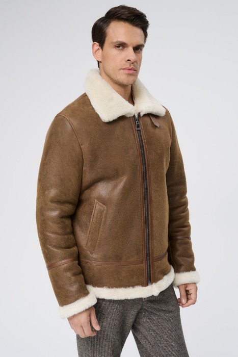 дубленка из овчины по цене 31380 руб вид справа