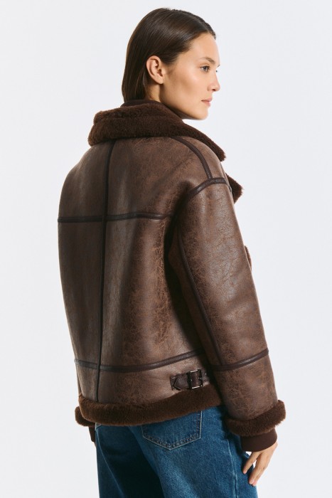 дубленка из шерсти по цене 12230 руб вид справа