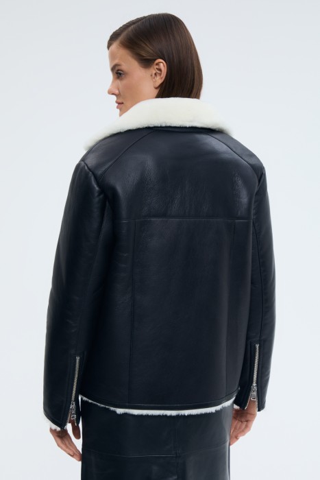 дубленка-косуха из овчины по цене 32630 руб вид справа