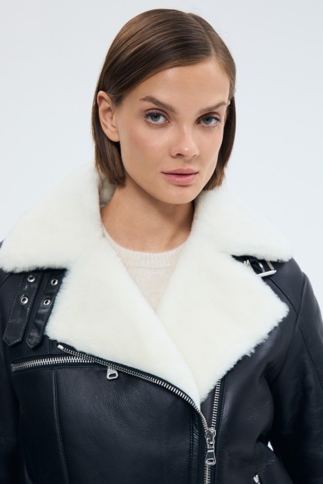 дубленка-косуха из овчины из россии вид сбоку