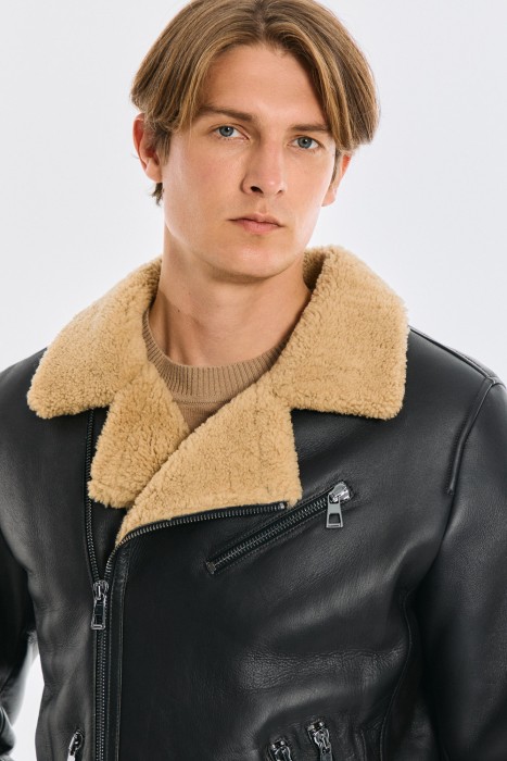 дубленка-косуха из овчины из россии вид сбоку