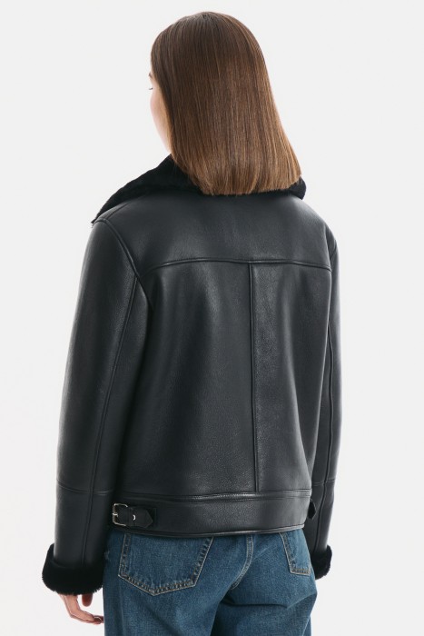 дубленка-косуха из овчины по цене 39800 руб вид справа