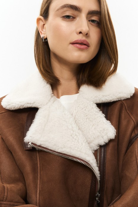 дубленка-косуха из овчины из россии вид сбоку