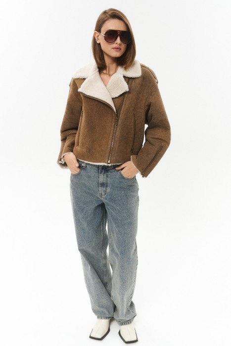 дубленка-косуха из овчины из россии вид сбоку