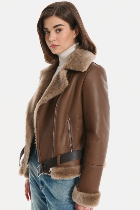 Товар с артикулом 777607003 вид сзади