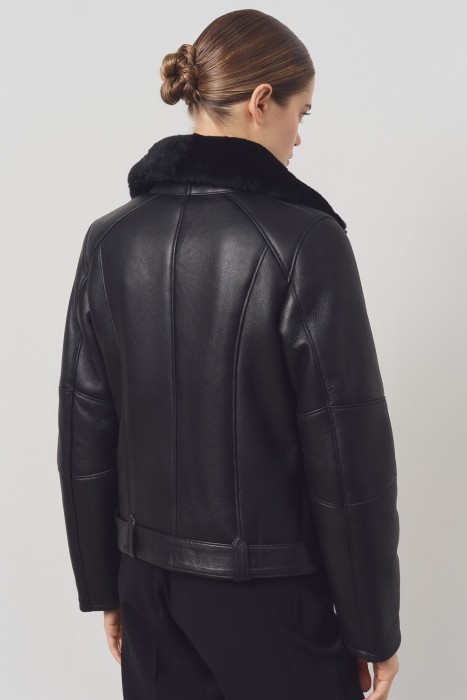 дубленка-косуха из овчины по цене 30180 руб вид справа