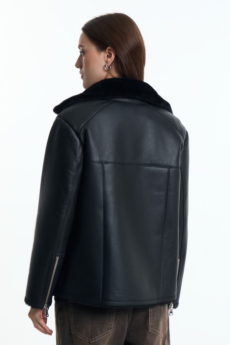 дубленка-косуха из овчины по цене 36490 руб вид справа