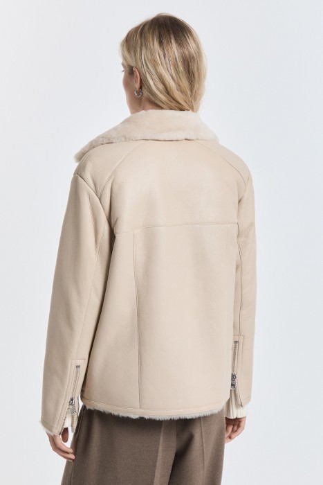 дубленка-косуха из овчины по цене 39800 руб вид справа