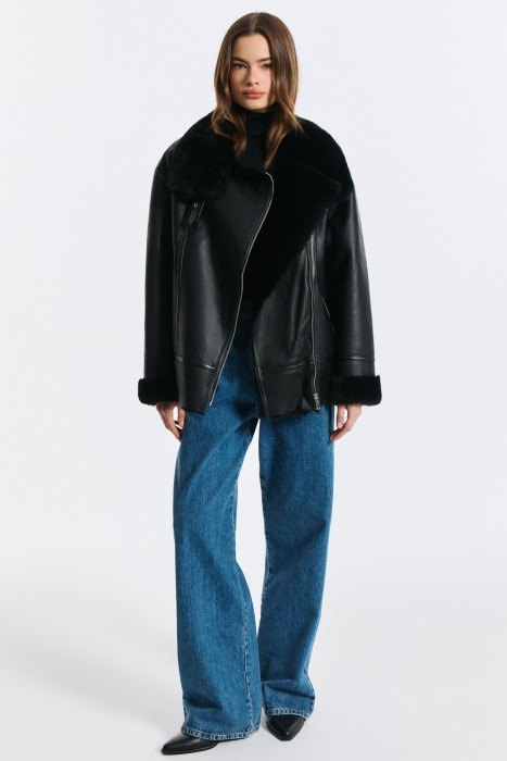 дубленка-косуха из овчины от бренда снежная королева вид слева