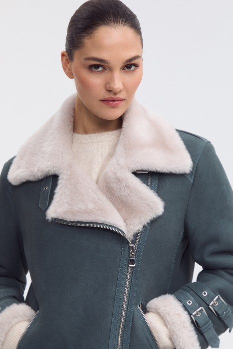 дубленка-косуха из овчины из россии вид сбоку