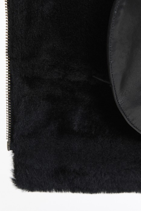 дубленка-косуха из овчины по цене 26100 руб вид справа