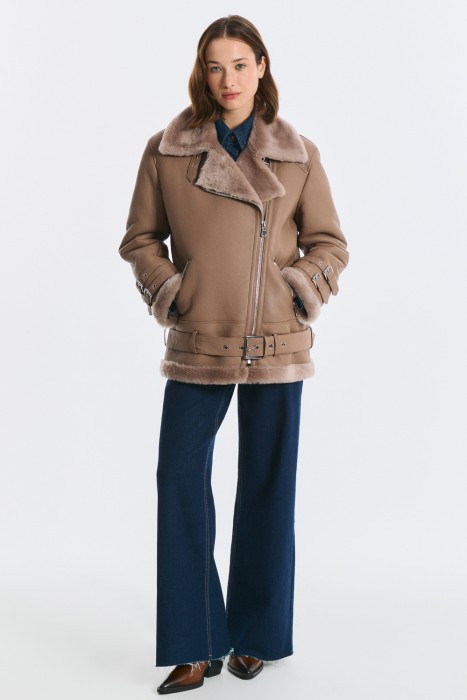 дубленка-косуха из овчины по цене 25280 руб вид справа